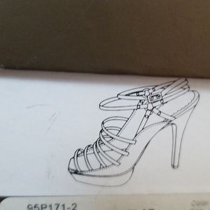 BEBE Heels with gold tip toe in great condition